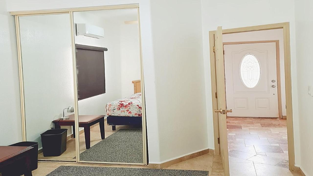 The Suites At Rocky Point 2 Eksteriør bilde